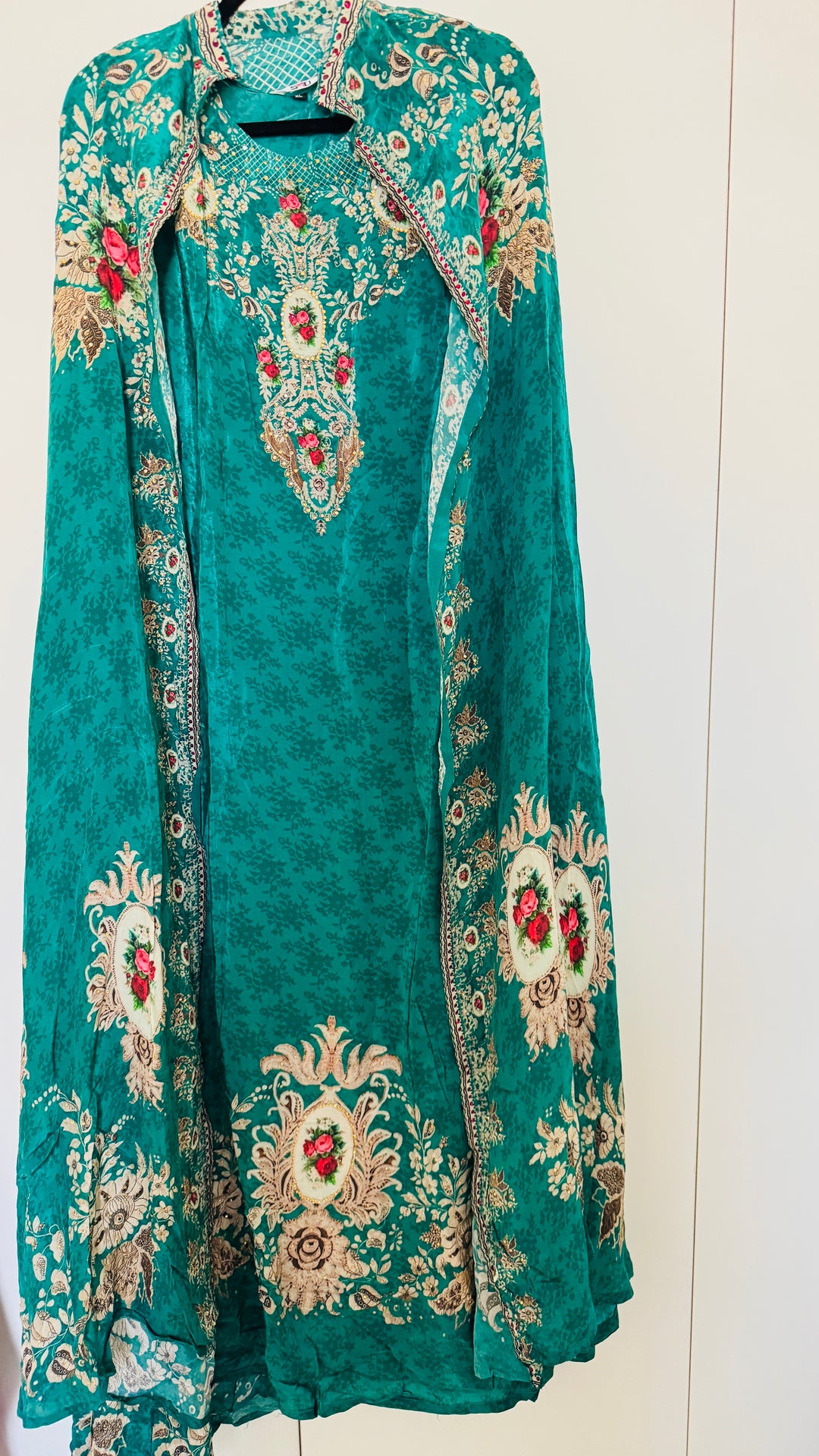 Al Safa-e-Naz Teal Printed-Cape Set