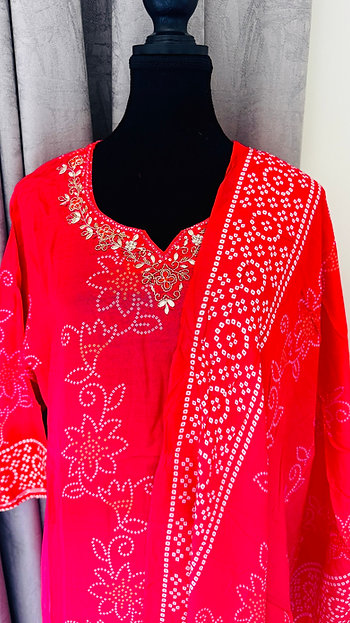 Pink Crepe Zari Embroidered Bandhani Printed Straight Pant Suit Festive Wear
